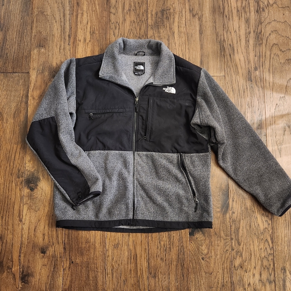 The North Face Men's Retro Denali Black and Gray Jacket